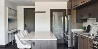 Ventana Gallery 8