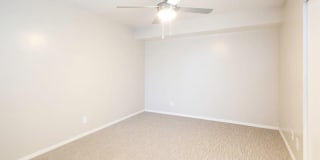 Lakeside Village Gallery 16