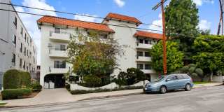 1333 N Martel Avenue Gallery 11
