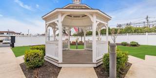 564 Sairs Avenue Gallery 7