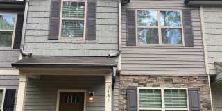 Lovely 3 Bedroom 2.5 Bath Townhouse in Raleigh! Gallery 1
