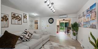 3 Bedroom Townhome With Fenced Yard and 1 Car Garage 3 Bedroom Townhome With Fenced Yard and 1 Car Garage Gallery 9