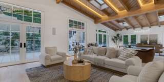 10160 Cielo Dr 10160 Cielo Dr Gallery 1