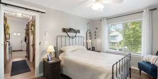 Modern 2 Bed, 1 Bath Condo near Dishman Hills! Gallery 14