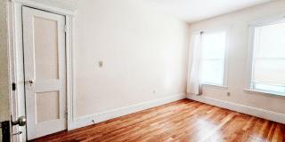 243 Callender Street Gallery 13