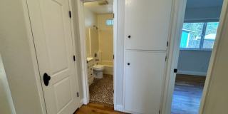 FOR RENT: UNFURNISHED: - Super Sweet Cottage style home in Midtown Bend. Gallery 12
