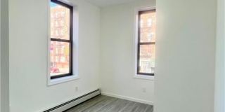 186 Erasmus Street Gallery 8