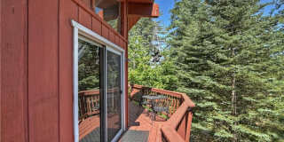 Treehouse-like atmosphere with peek-a-boo views of Lake Arrowhead Gallery 22