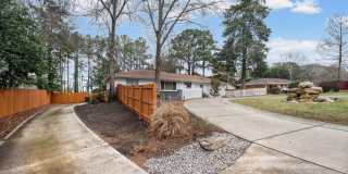 414 Charles Place Gallery 45