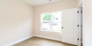3-Bedroom, 3.5 Bath Townhome for Rent in Charlotte, NC | Attached Garage & Modern Kitchen 3-Bedroom, 3.5 Bath Townhome for Rent in Charlotte, NC | Attached Garage & Modern Kitchen Gallery 13