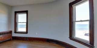 192 Davis Street Gallery 8