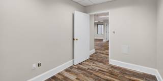 2141 WISCONSIN Avenue NW Gallery 15