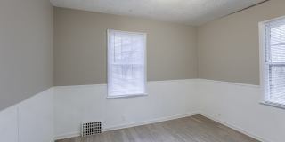 3356 North 41st Street Gallery 37