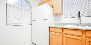 Gated Community townhome, with private garage Gallery 18