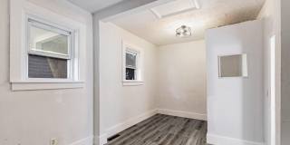 706 Alpine NW Gallery 4