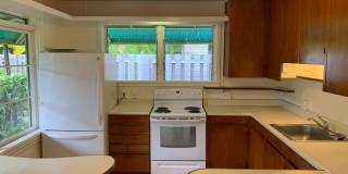 Sustainable Coastal Lifestyle: 2BR House with PV Solar Near Beach Gallery 1