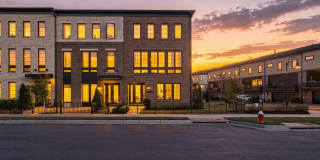 44611 UPTOWN ROW Drive Gallery 1