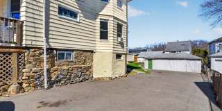 380 Gurdon Street Gallery 10