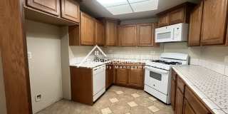 Spacious 2bd/1ba Duplex with Garage near American River College Gallery 8