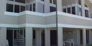 Waialae Iki, large family home 4 bedroom, 4 baths, 2 car garage Gallery 3