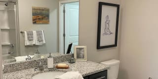 Flats on Fourth Gallery 10