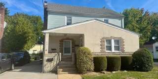 105 Burtis Street Gallery 1