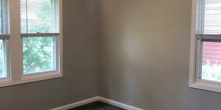 Single Family Home - River Views - Updated Finishes! Gallery 1