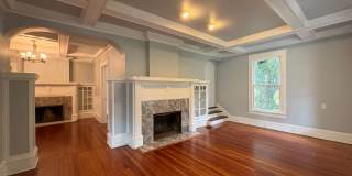 Charming 3 BR Home in Thornton Park - Quick Walk to Restaurants and Shops! Gallery 4
