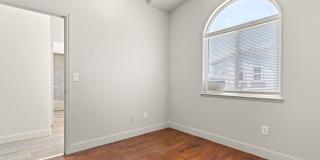 Grand 4-Bedroom San Leandro Home w/ Custom Upgrades Grand 4-Bedroom San Leandro Home w/ Custom Upgrades Gallery 41