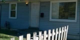 3 Bedroom one bath convenient location Gallery 12
