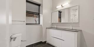 Modern Two Bedroom W/Off Street Parking, Pets Welcomed, & More! Gallery 20