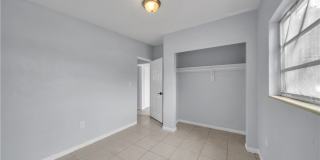 1527 Gardenia Avenue Gallery 13