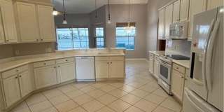 2210 Grove Dr Gallery 6