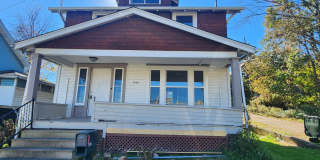 4 Bed / 1.5 Bath Fully Updated Home 4 Bed / 1.5 Bath Fully Updated Home Gallery 1