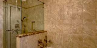 Elegant 2 Bedroom/2.5 Bathroom Apartment with Den, 2 Parking Spaces, and Storage Unit in Canton, Baltimore, MD! Gallery 18