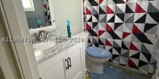 10403 NW 80th Ct Gallery 5