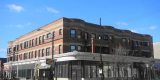 1008 W Argyle Street Gallery 1