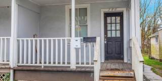 Charming 2BR Duplex in Salem Gallery 33