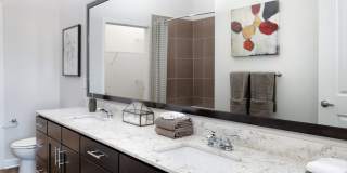 Avalon Lakeside Gallery 13