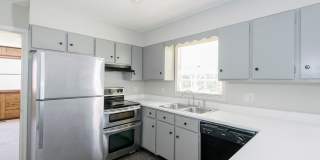 Adorable ranch home with huge fenced yard mid June! Gallery 7