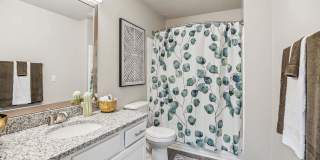 North Oaks Landing Gallery 16