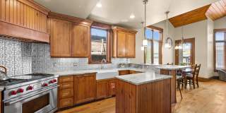 320 Woodside Avenue Gallery 6