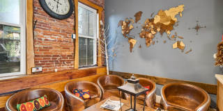 27 S MAIN Street Gallery 10