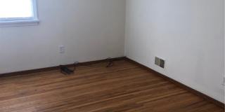 214 E Spruce Street Gallery 4