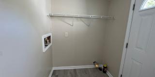 MOVE-IN READY! Gallery 13