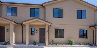 Newer Townhome Next to Utah Tech Gallery 1