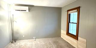 Versatile 2-Bedroom Home with Bonus Room and Spacious Yard Gallery 9