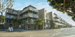 WAYFARER APARTMENTS + MARINA Gallery 32