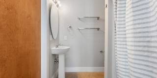 721 E North Street Gallery 20