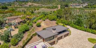 Tuscan Dream Villa in Summerland — Ocean Views, Orchard Serenity, Fully Furnished Retreat Gallery 6